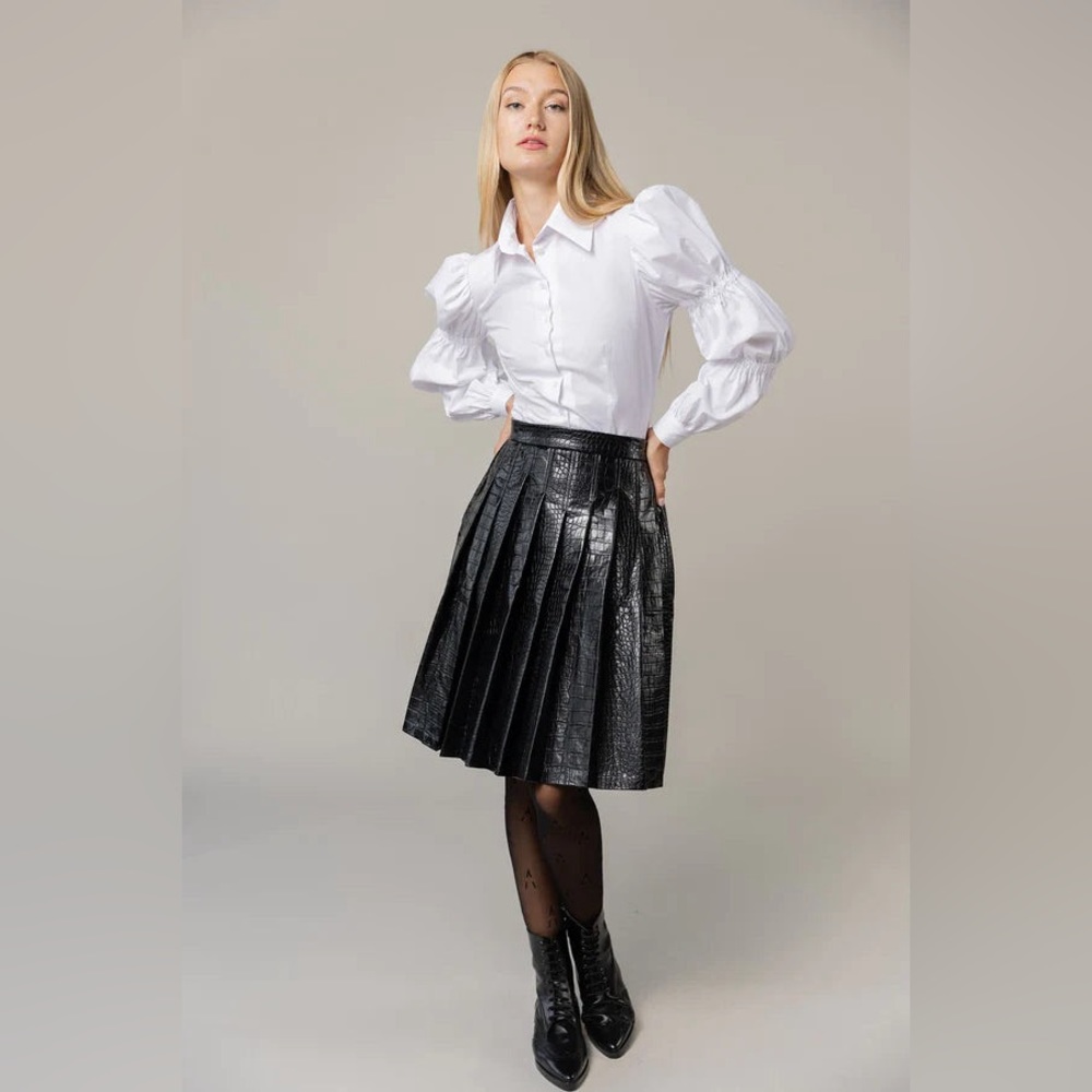 Vegan leather croc skirt pleated 27 inch